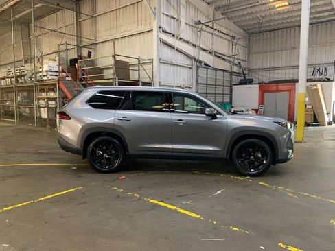 New 2026 Toyota Grand Highlander AWD image 6