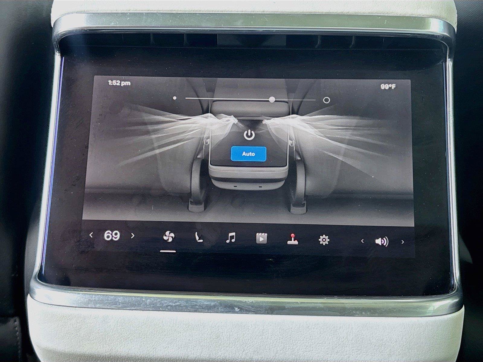Used 2022 Tesla Model S Plaid AWD/4WD image 25