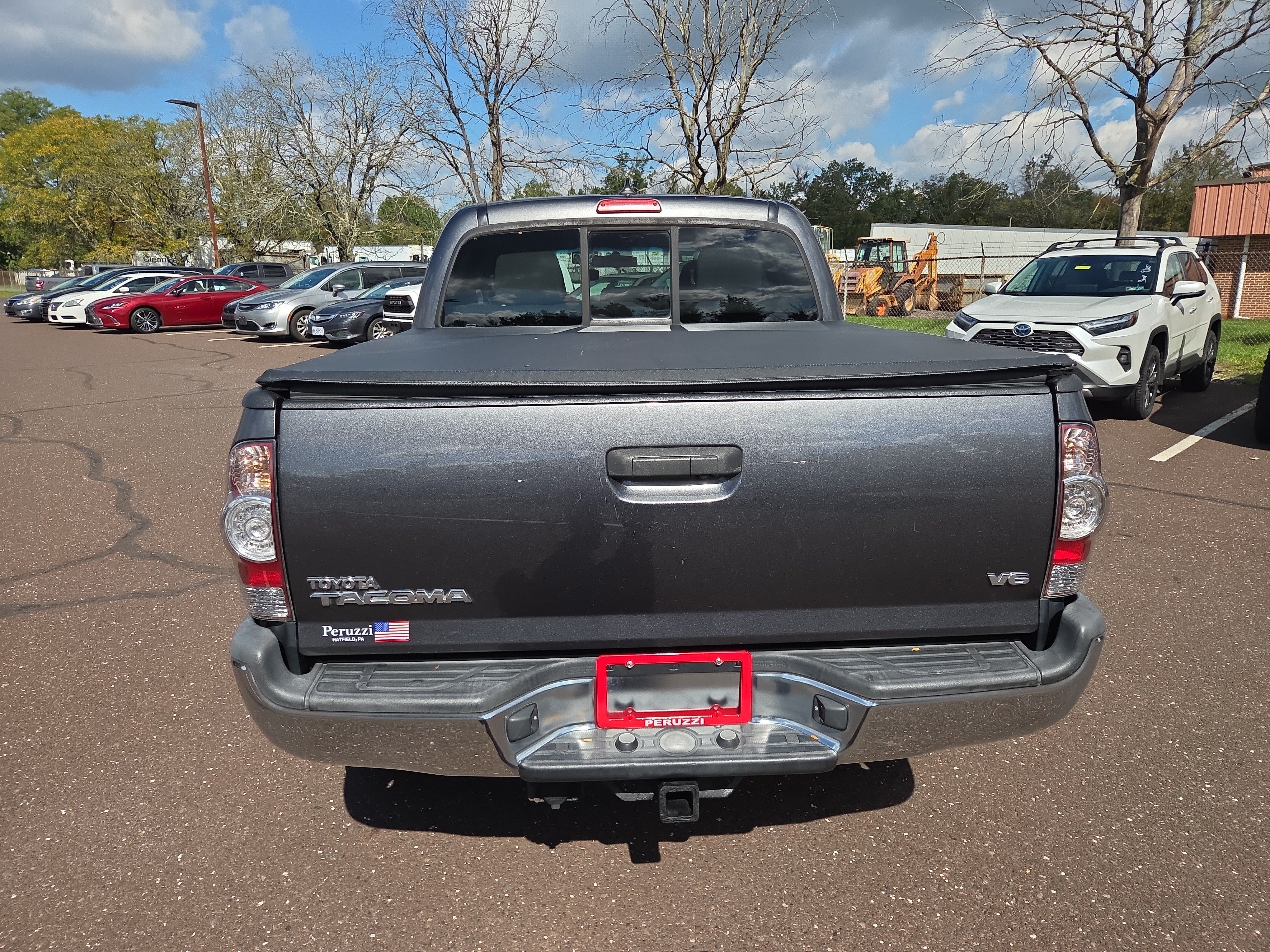 Used 2014 Toyota Tacoma 4x4 Double Cab w/ TRD Off-Road Package image 4