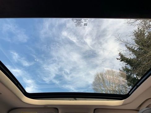 New 2025 Lincoln Corsair Reserve w/ Equipment Group 202A image 12