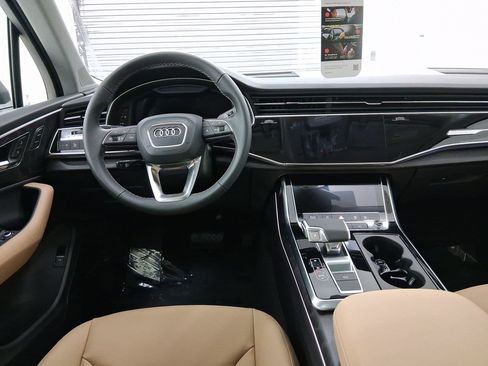 Certified 2026 Audi Q7 2.0T Premium AWD/4WD image 4