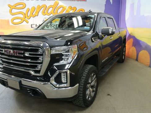 Used 2020 GMC Sierra 1500 SLT w/ SLT Convenience Package AWD/4WD image 4