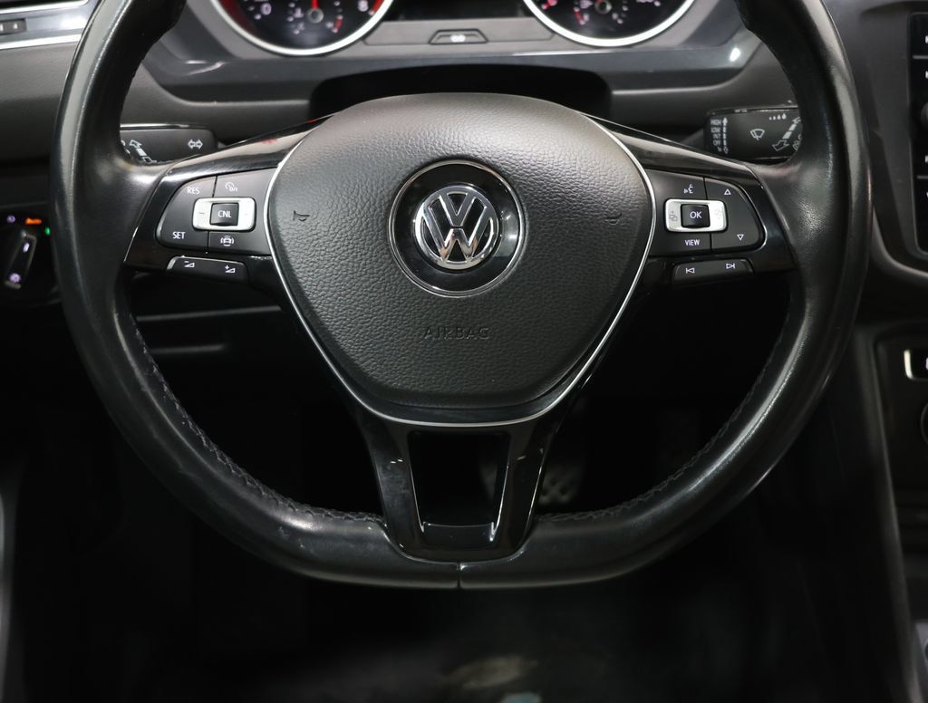 Used 2019 Volkswagen Tiguan SE w/ 3rd Row Seat Package AWD/4WD image 17