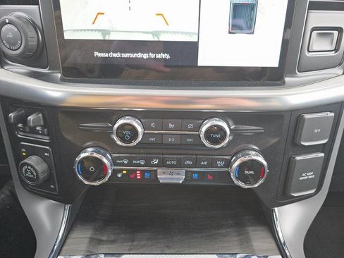 Used 2024 Ford F150 Lariat w/ Tow/Haul Package image 17