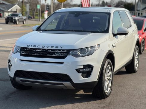 Used 2018 Land Rover Discovery Sport HSE AWD/4WD image 2