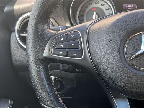 Used 2017 Mercedes-Benz GLA 250 image 24