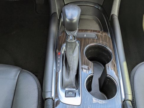 Certified 2022 Chevrolet Malibu Premier FWD image 18
