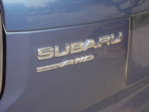 Used 2015 Subaru Forester 2.5i Premium w/ All-Weather Package AWD/4WD image 19