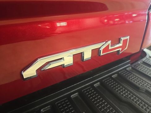 Used 2022 GMC Sierra 2500 AT4 w/ AT4 Preferred Package AWD/4WD image 44