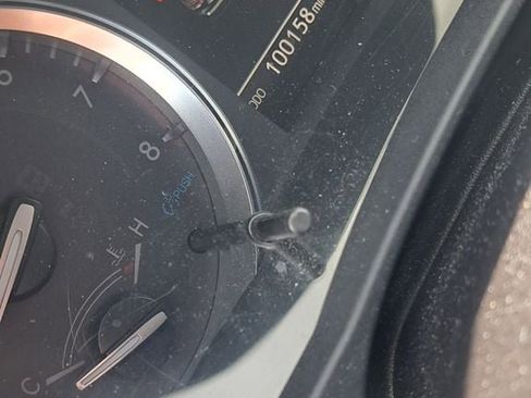 Certified 2019 Toyota Highlander Limited Platinum w/ Protection Package #3 AWD/4WD image 2