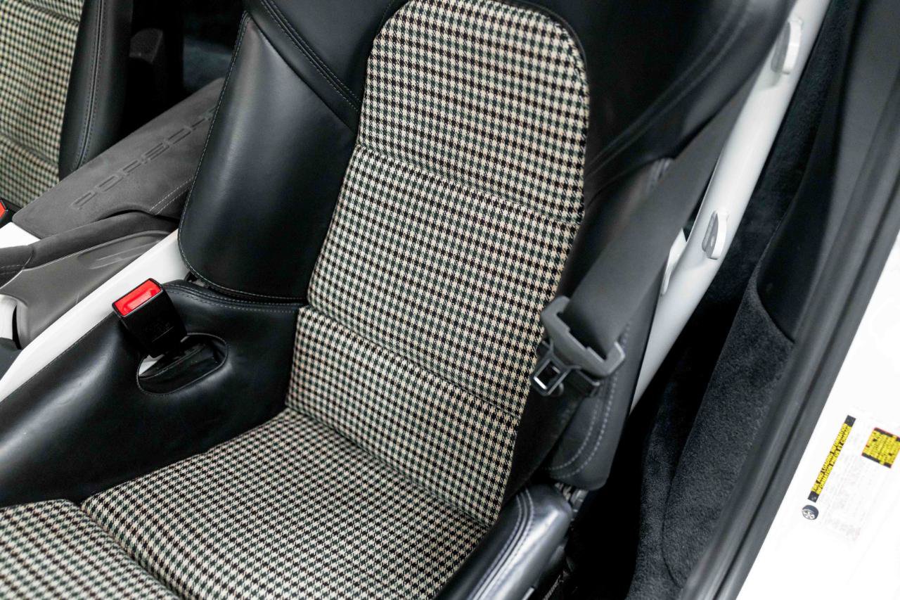 Used 2010 Porsche 911 GT3 RWD image 52