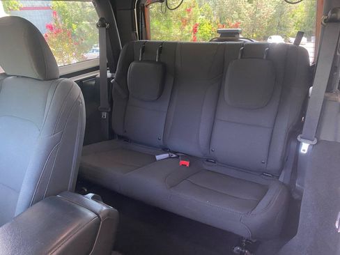 Used 2021 Jeep Wrangler Sport AWD/4WD image 20