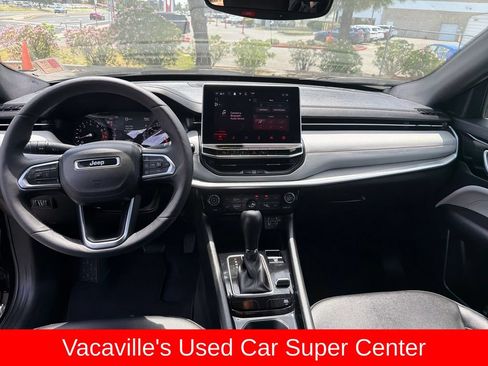 Used 2025 Jeep Compass Limited AWD/4WD image 12