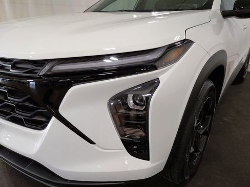 New 2026 Chevrolet Trax LT image 13