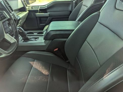 Used 2019 Ford F150 Raptor w/ Equipment Group 801A Mid image 8