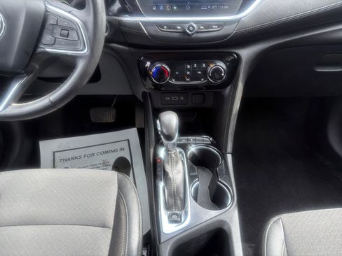 Used 2021 Buick Encore GX Preferred w/ Cold Weather Comfort Package FWD image 15