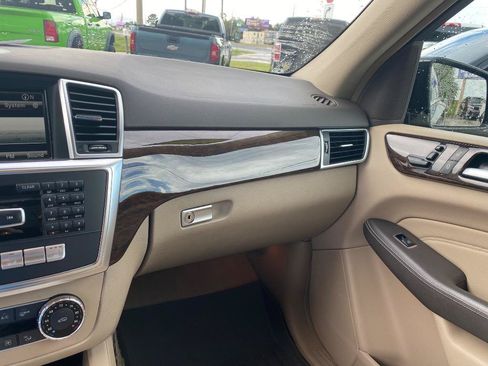 Used 2013 Mercedes-Benz ML 350 4MATIC image 30
