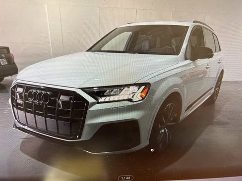 Used 2023 Audi SQ7 Prestige image 1