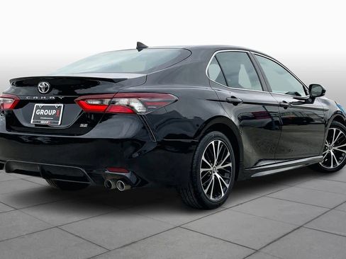 Used 2021 Toyota Camry SE image 12