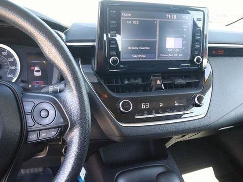 Used 2022 Toyota Corolla LE Sedan FWD image 12