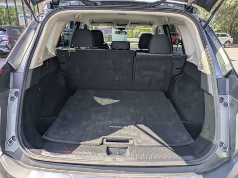 Used 2023 Nissan Rogue SV FWD image 12