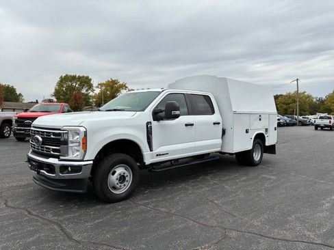 Used 2023 Ford F350 XL w/ Snow Plow Prep Package AWD/4WD image 1