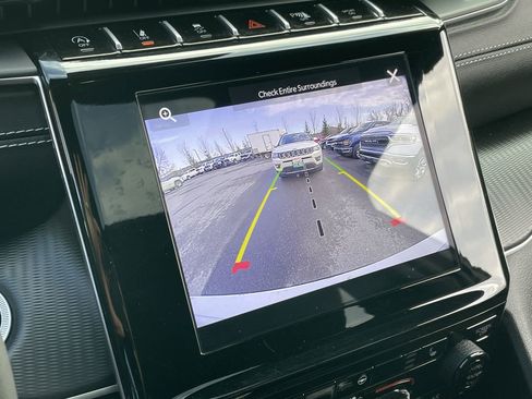 Used 2024 Jeep Grand Cherokee L Altitude image 17