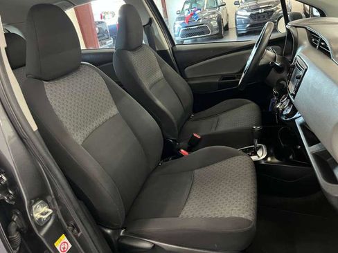 Used 2016 Toyota Yaris L image 18