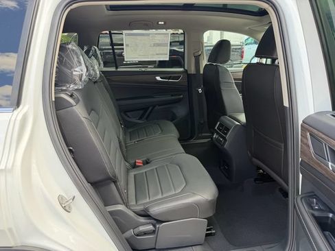 New 2026 Volkswagen Atlas SEL AWD/4WD image 18