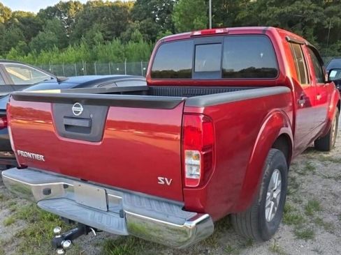 Used 2016 Nissan Frontier SV RWD image 4