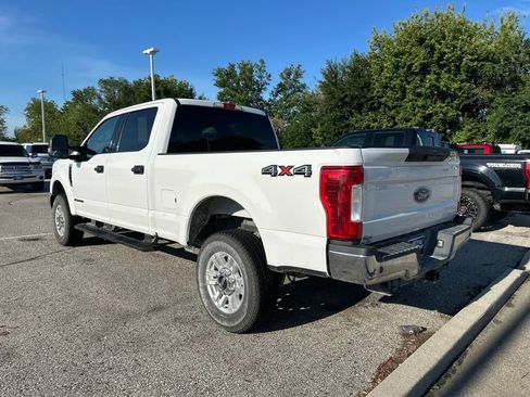 Used 2019 Ford F250 XLT w/ XLT Value Package AWD/4WD image 3