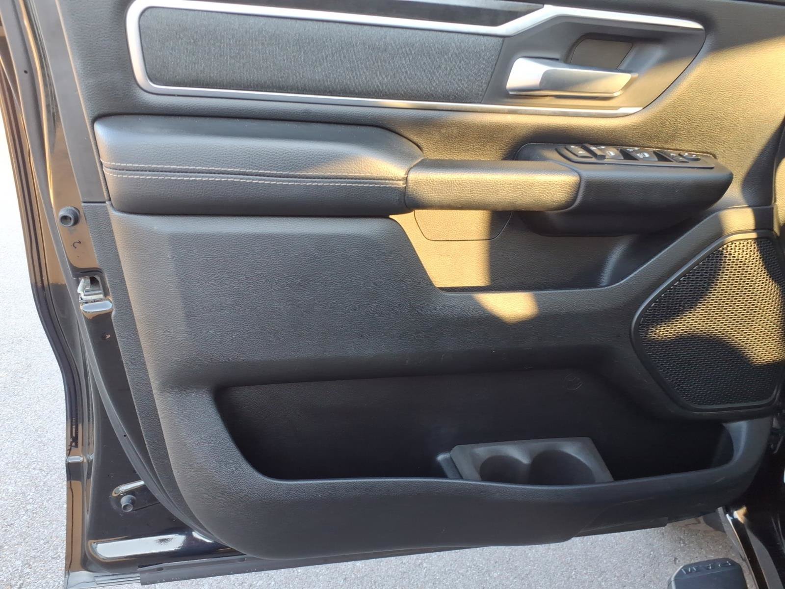 Used 2019 RAM 1500 Big Horn AWD/4WD image 12