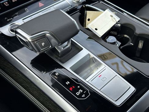 Certified 2025 Audi Q8 Prestige w/ Prestige Package image 20
