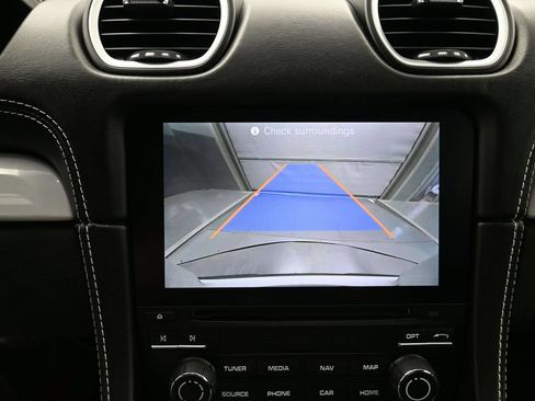 Certified 2022 Porsche 718 Boxster Spyder RWD image 24