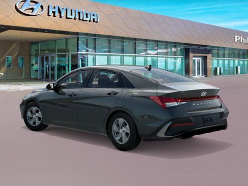 New 2026 Hyundai Elantra SE FWD image 5