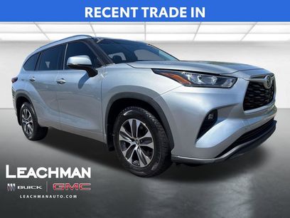 Used 2020 Toyota Highlander XLE