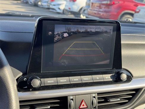 Used 2023 Kia Forte LXS w/ LXS Technology Package image 17