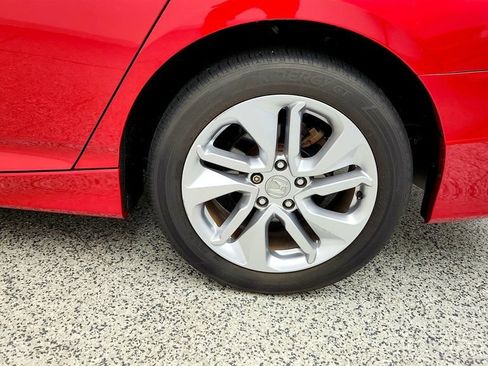 Used 2020 Honda Accord LX image 9