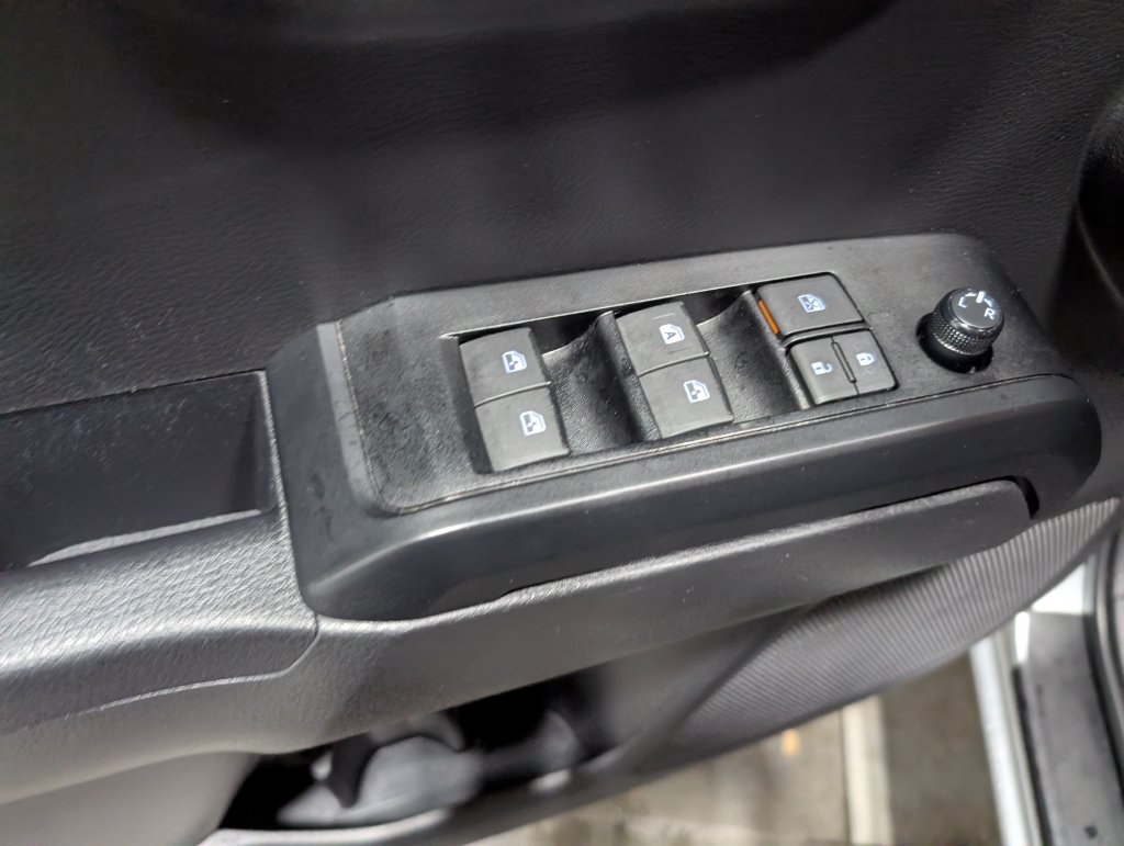 Used 2023 Toyota Tacoma SR AWD/4WD image 13