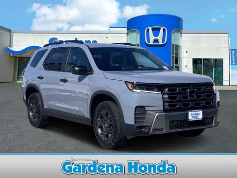 New 2026 Honda Pilot TrailSport image 1