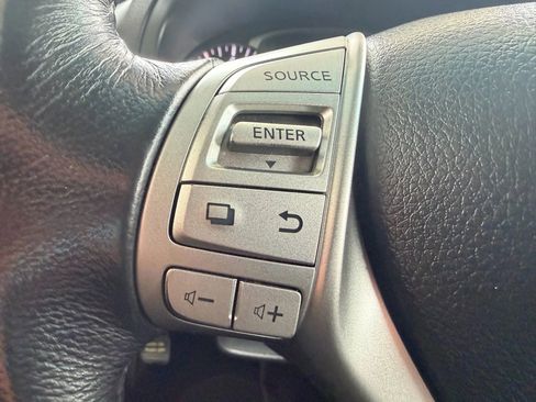 Used 2014 Nissan Altima 2.5 SV w/ Convenience Package FWD image 40