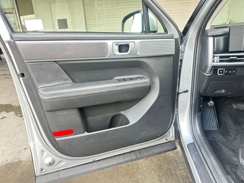 Used 2025 Hyundai Santa Fe SEL image 21