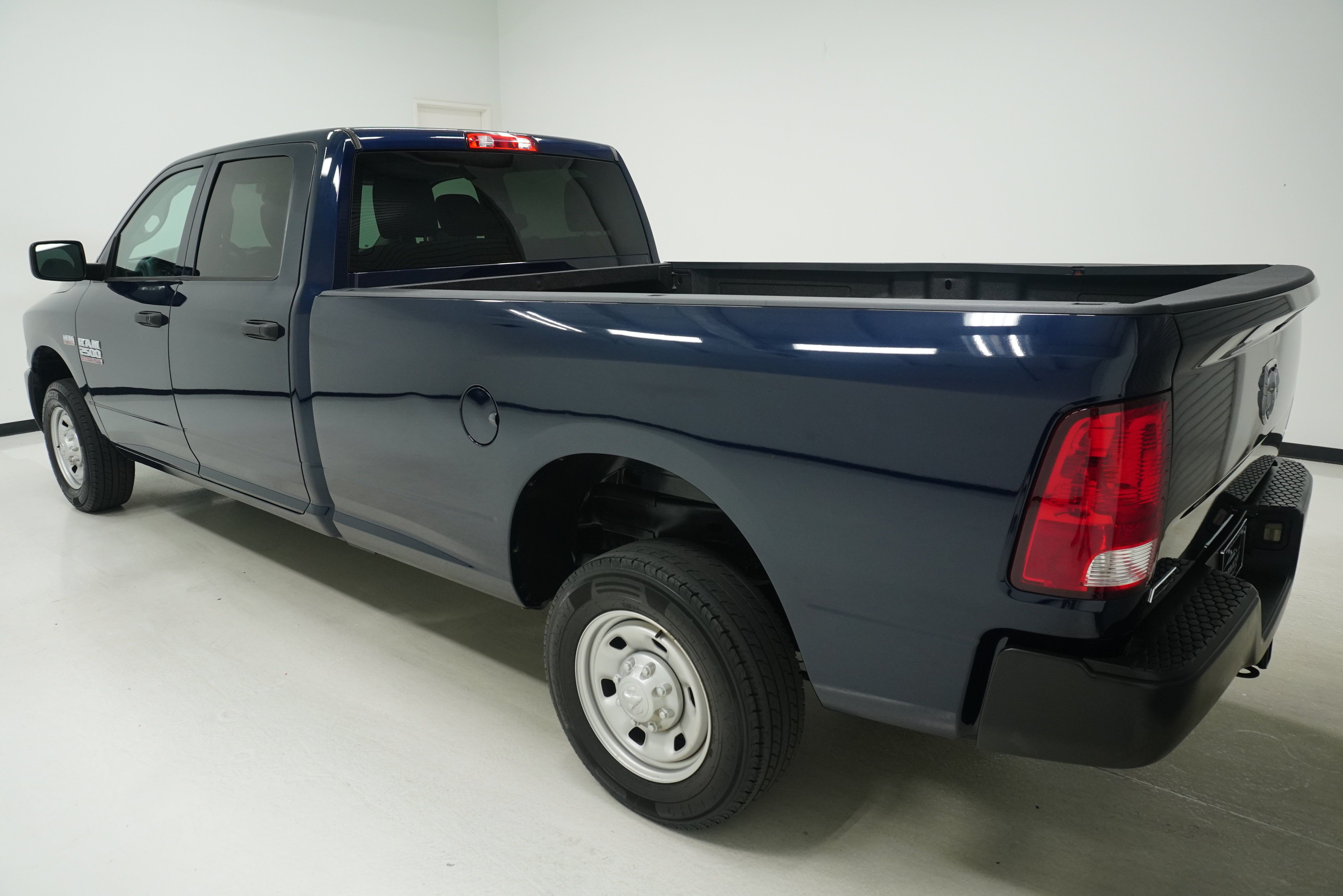 Used 2018 RAM 2500 Tradesman w/ Popular Equipment Group RWD image 5