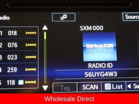 Used 2017 Subaru Outback 2.5i Touring w/ Popular Package #5A AWD/4WD image 24
