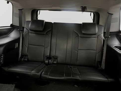 Used 2018 Chevrolet Tahoe Premier AWD/4WD image 27