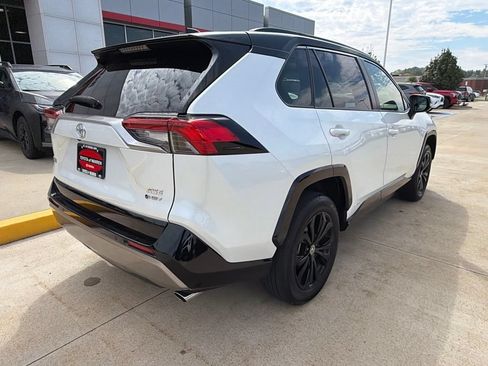 Used 2025 Toyota RAV4 XSE w/ Advanced Technology Package AWD/4WD image 4