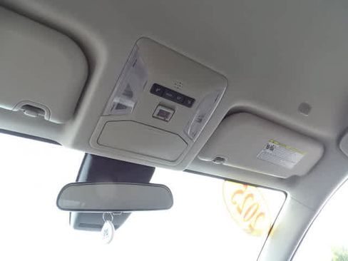 Certified 2025 Toyota RAV4 LE FWD image 34