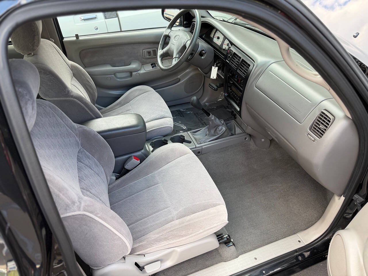 Used 2001 Toyota Tacoma S-Runner RWD image 93