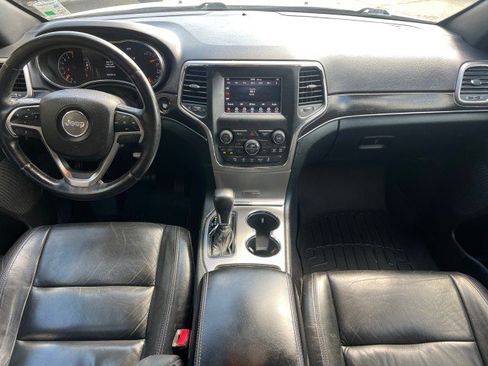 Used 2018 Jeep Grand Cherokee Limited w/ Trailer Tow Group IV image 19