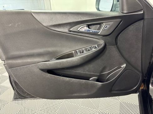 Used 2016 Chevrolet Malibu LT FWD image 23